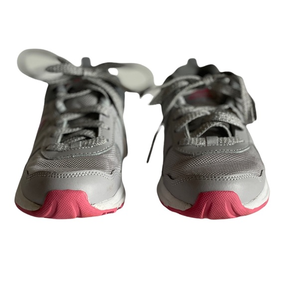 Reebok Running Sneaker 122687105 Girls SZ 2 Silver Gray Pink Sole Metallic Laces - Picture 3 of 9